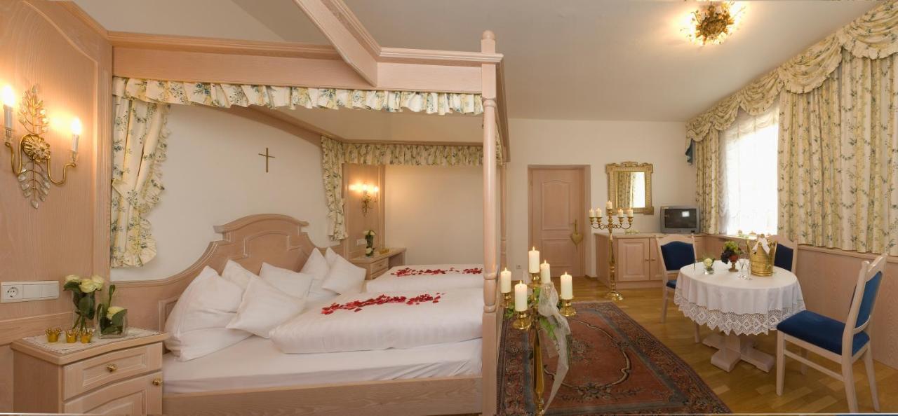 Gartenhotel Maria Theresia Хал ин Тирол Екстериор снимка