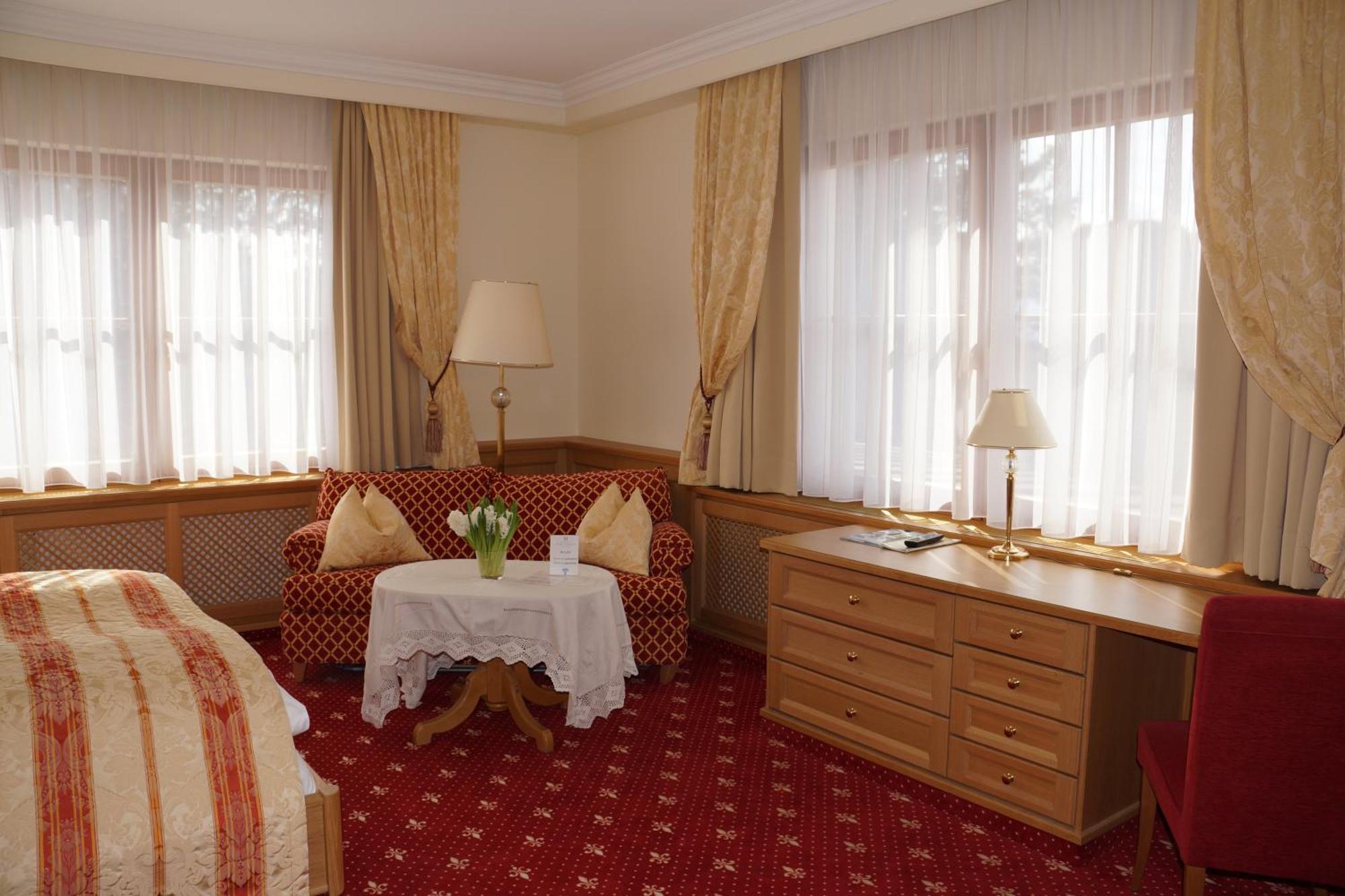 Gartenhotel Maria Theresia Хал ин Тирол Стая снимка